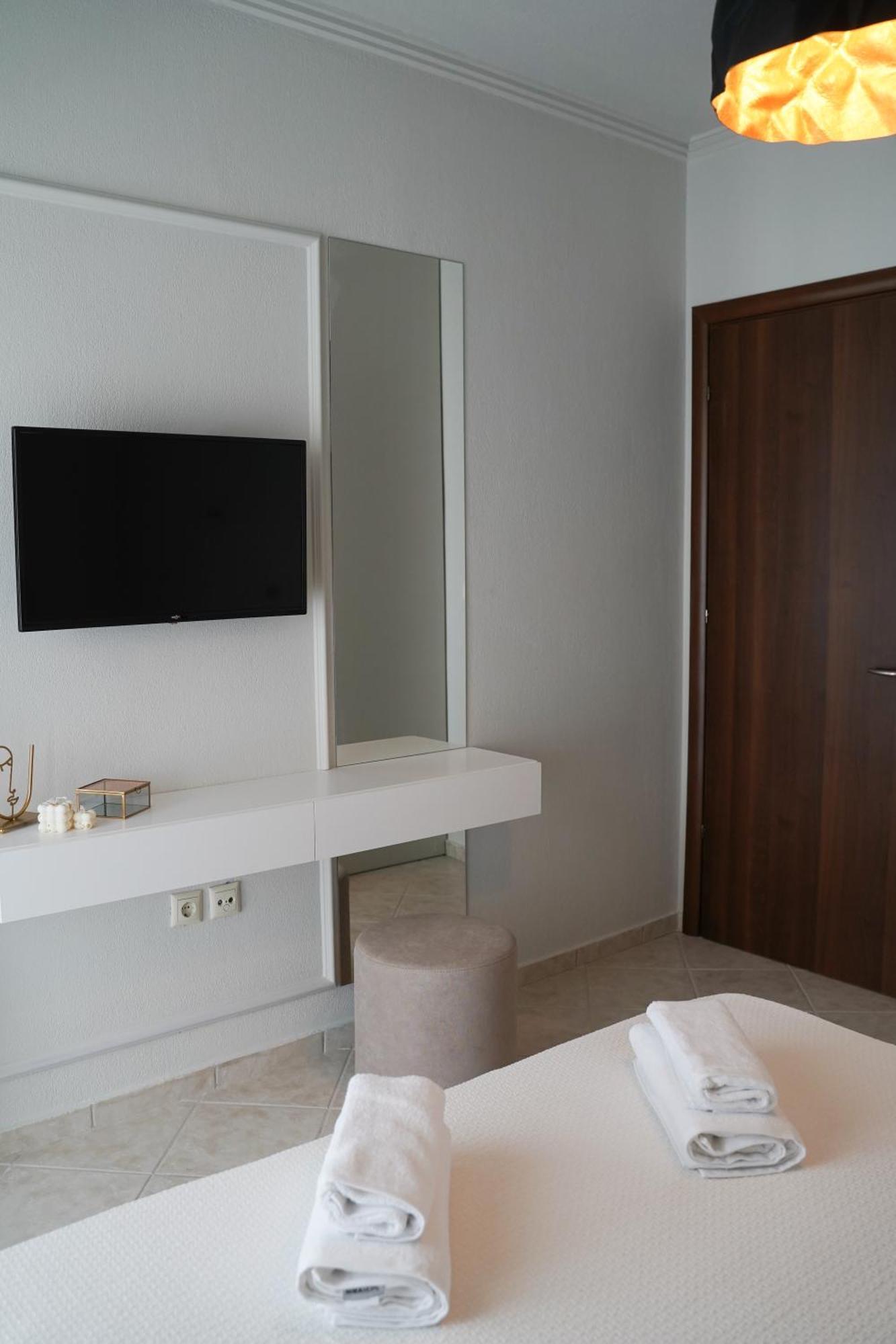Grand View Suites Meteora Kalampáka Eksteriør bilde