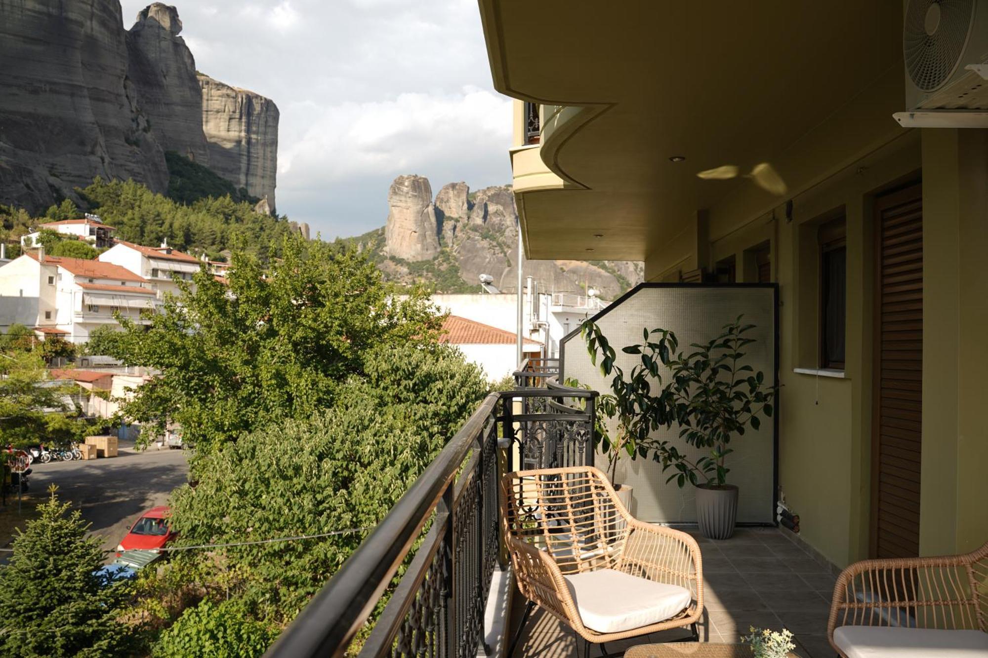 Grand View Suites Meteora Kalampáka Eksteriør bilde